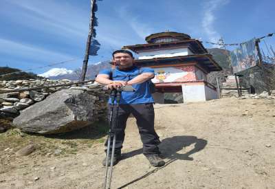 manaslu tsum valley trek, manaslu tsum valley, a tourist on the way to manaslu sum valley