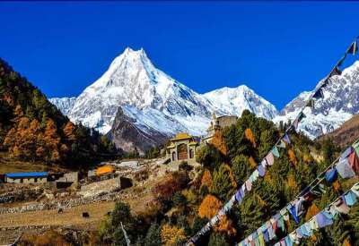 Manaslu circuit trek and Mt. Manaslu world’s eighth highest mountain